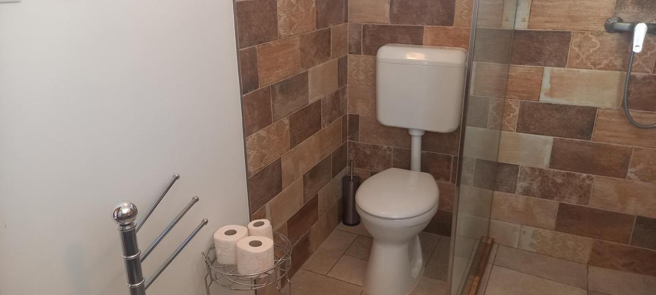 Ket Puli Vendeghaz Daire Bekescsaba Dış mekan fotoğraf